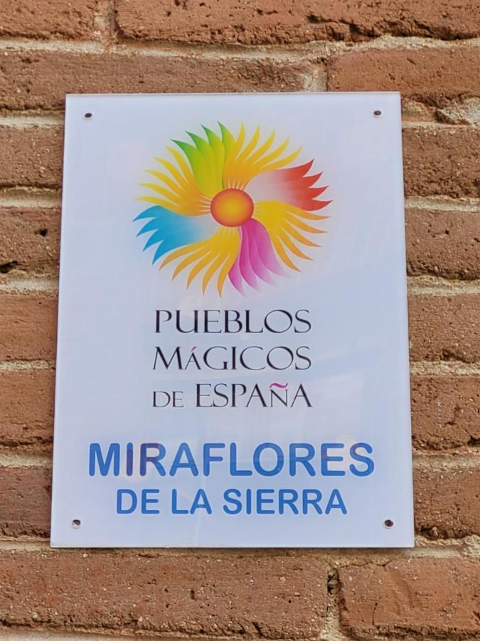 El Robledal - มีราฟลอเรส เดลา เซียร์รา ภายนอก รูปภาพ
